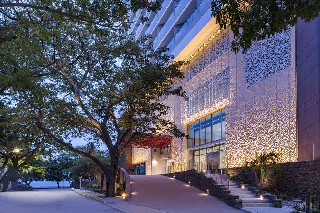 מלון Hilton Santa Marta מראה חיצוני תמונה